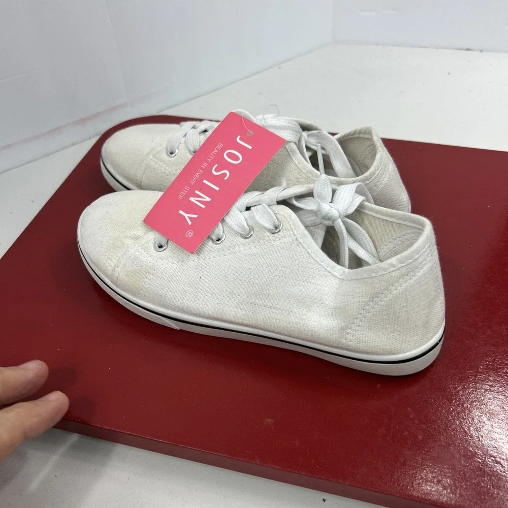 White Canvas Sneakers US 5 Lace‎ Up Shoes Classic Preppy